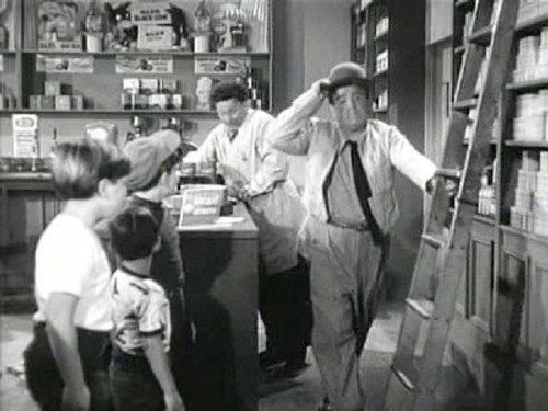 The Abbott and Costello Show Season 1 Episode 1 - The Drug Store