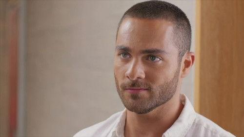 Juegos de amor y poder Season 1 Episode 19 - "Noviazgo descubierto"