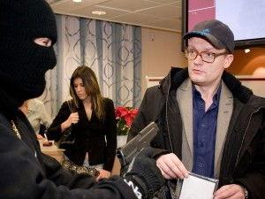 Klovn Season 2 Episode 10 - Frank’s Cool Holiday