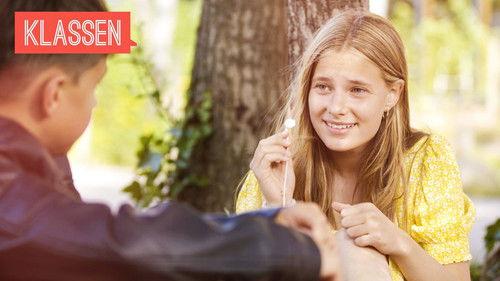 Klassen Season 11 Episode 21 - Molly's mysterious flirtation