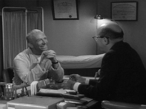 My Favorite Martian Season 1 Episode 6 - The Man on the Couch