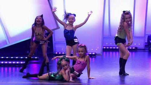 Dance Moms Season 6 Episode 24 - Girl Talk (3)