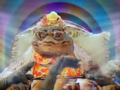 Dinosaurs Season 2 Episode 18 - The Last Temptation of Ethyl