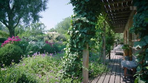 Hinter den Hecken Season 2 Episode 10 - A garden for living