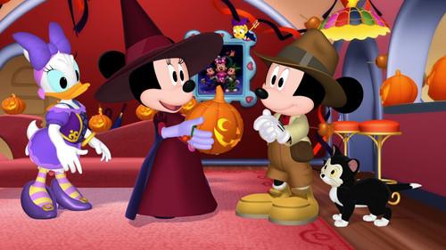 Minnie's Bow-Toons Season 3 Episode 1 - Tricky Treats