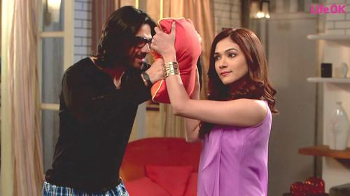 Bahu Hamari Rajni Kant Season 2 Episode 9 - Rajni Asked To Donate Blood