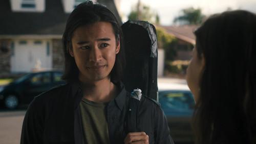 Light as a Feather Season 2 Episode 3 - …Sly As A Fox