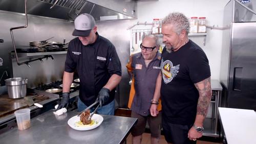 Diners, Drive-Ins and Dives Season 47 Episode 5 - Sandwich-Fest