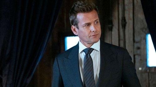 Suits LA Season 1 Episode 9 - Bat Signal
