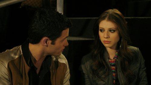 Gossip Girl Season 1 Episode 17 - Woman on the Verge