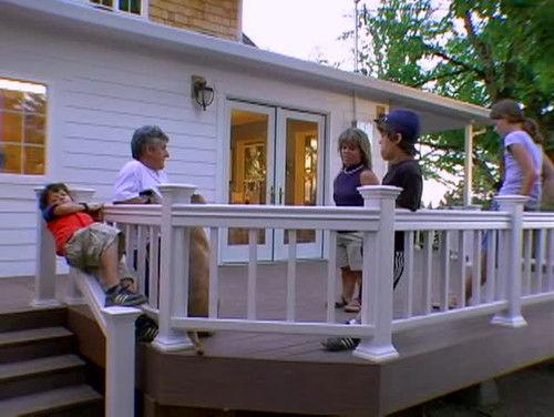 Little People, Big World Season 2 Episode 10 - All Decked Out