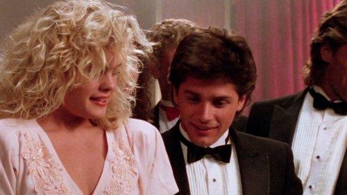 Baywatch Season 1 Episode 17 - Snake Eyes