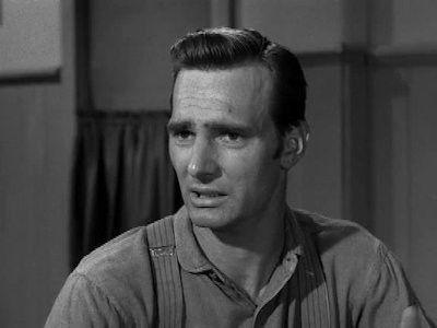 Gunsmoke Season 3 Episode 2 - Gun for Chester