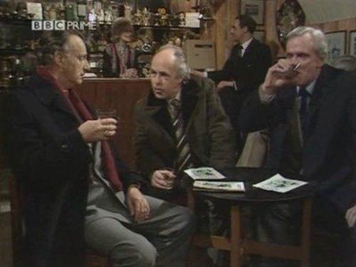 Yes Minister Season 3 Episode 7 - The Middle-Class Rip-Off