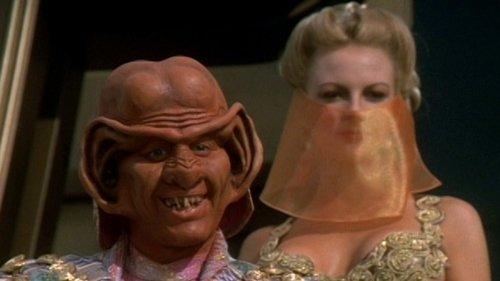 Star Trek: Voyager Season 3 Episode 5 - False Profits
