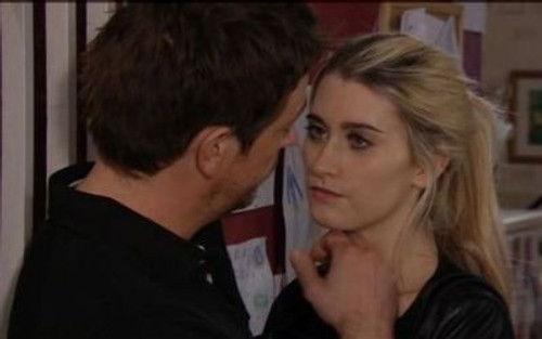 Emmerdale Season 41 Episode 9 - Wed 11 Jan 2012