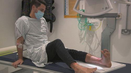 24 Hours in A&E Season 26 Episode 5 - Sliding Doors