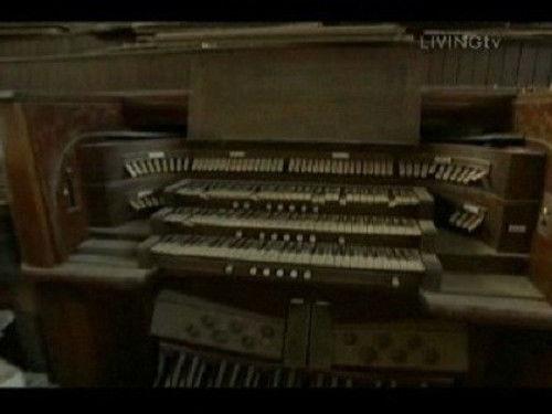 Most Haunted Season 2 Episode 1 - Brannigans Night Club