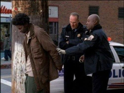 The District Season 3 Episode 15 - Back in the Saddle