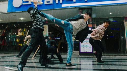 W: Two Worlds Season 1 Episode 5 - I've Come Here. To Your World.