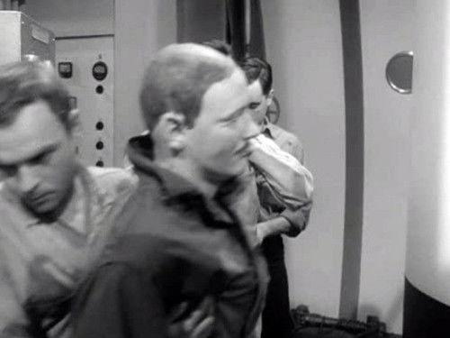 Voyage to the Bottom of the Sea Season 1 Episode 31 - The Condemned