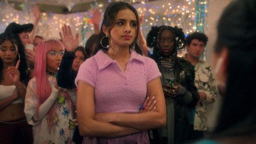 Boo, Bitch Season 1 Episode 4 - Bitch Slapped