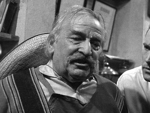 The Avengers Season 1 Episode 21 - The Far Distant Dead