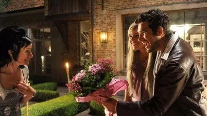 LouisLouise Season 1 Episode 8 - Episode 9