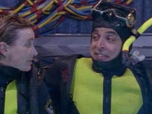 Ocean Girl Season 3 Episode 9 - The Capsule in the Desert