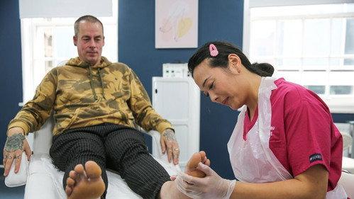 The Bad Foot Clinic Season 1 Episode 8 - Episode 8