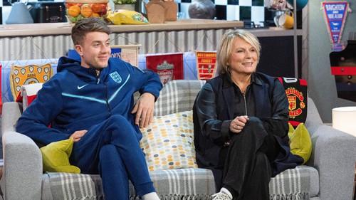 Fantasy Football League Season 1 Episode 6 - Jennifer Saunders / Roman Kemp