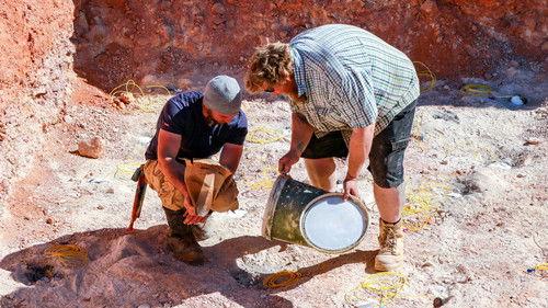Outback Opal Hunters Season 11 Episode 4 - A Chance of Explosives