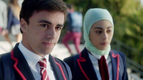 Elite Season 1 Episode 1 - Welcome