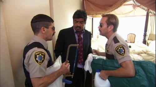 Reno 911! Season 6 Episode 8 - Helping Mayor Hernandez
