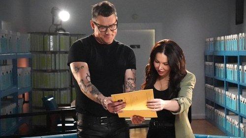 Alien Encounters: Fact or Fiction Season 1 Episode 3 - Haunted and Hunted