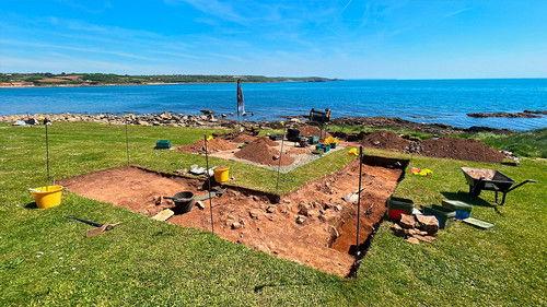 Digging for Britain Season 13 Episode 6 - A Cornish Legend and an Ancient Wishing Well