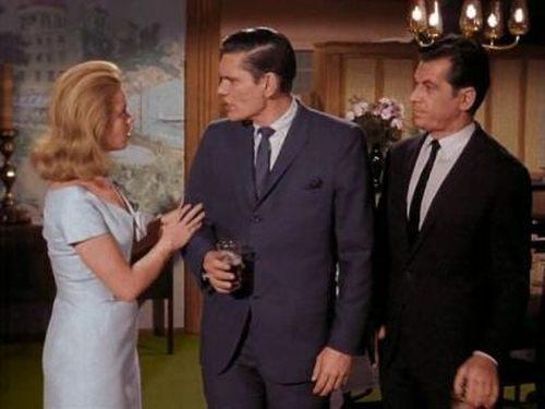 undefined Season 1 Episode 24 - Which Witch Is Which?