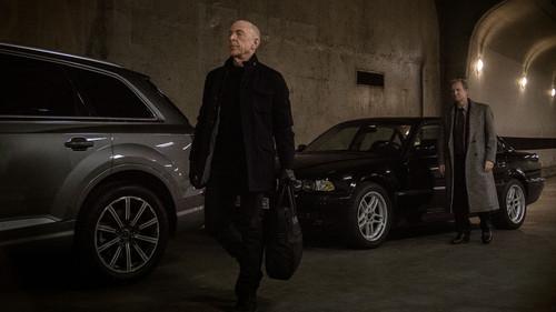 Counterpart Season 1 Episode 1 - The Crossing