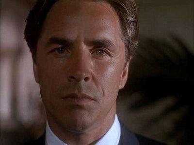 Miami Vice Season 5 Episode 1 - Hostile Takeover (3)