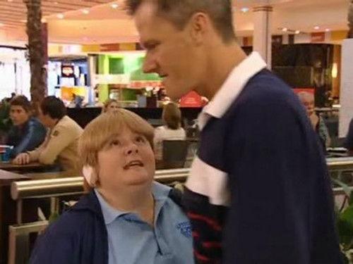 Kath & Kim Season 2 Episode 7 - The Shower