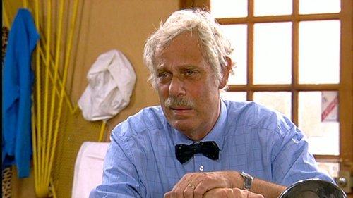 H Season 3 Episode 4 - The Ski Trip