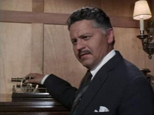 Man in a Suitcase Season 1 Episode 15 - Burden of Proof