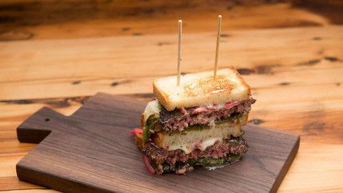 Beat Bobby Flay Season 13 Episode 6 - Familiar Names and Faces