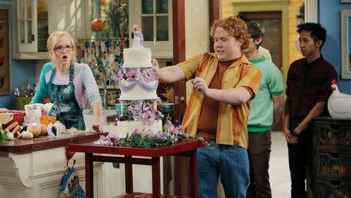 Liv and Maddie Season 2 Episode 16 - Cook-A-Rooney