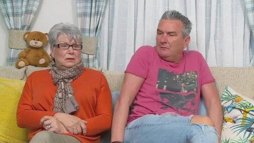 Gogglebox Season 21 Episode 10 - Episode 10