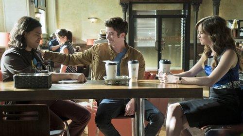 The Flash Season 2 Episode 5 - The Darkness and the Light