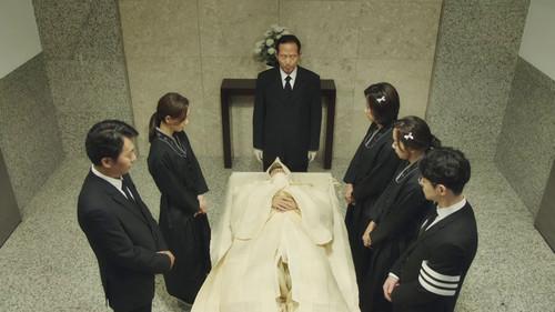 The Lies Within Season 1 Episode 1 - Hand