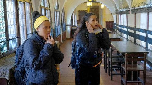 The Amazing Race Season 38 Episode 2 - Mom's Gonna Have the Willies