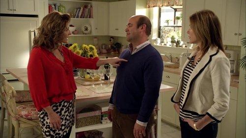 Cougar Town Season 2 Episode 19 - Damaged By Love