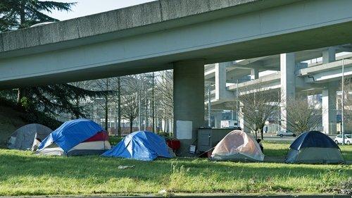 Homicide Hunter: American Detective Season 1 Episode 2 - "Murder, Murder, Murder"